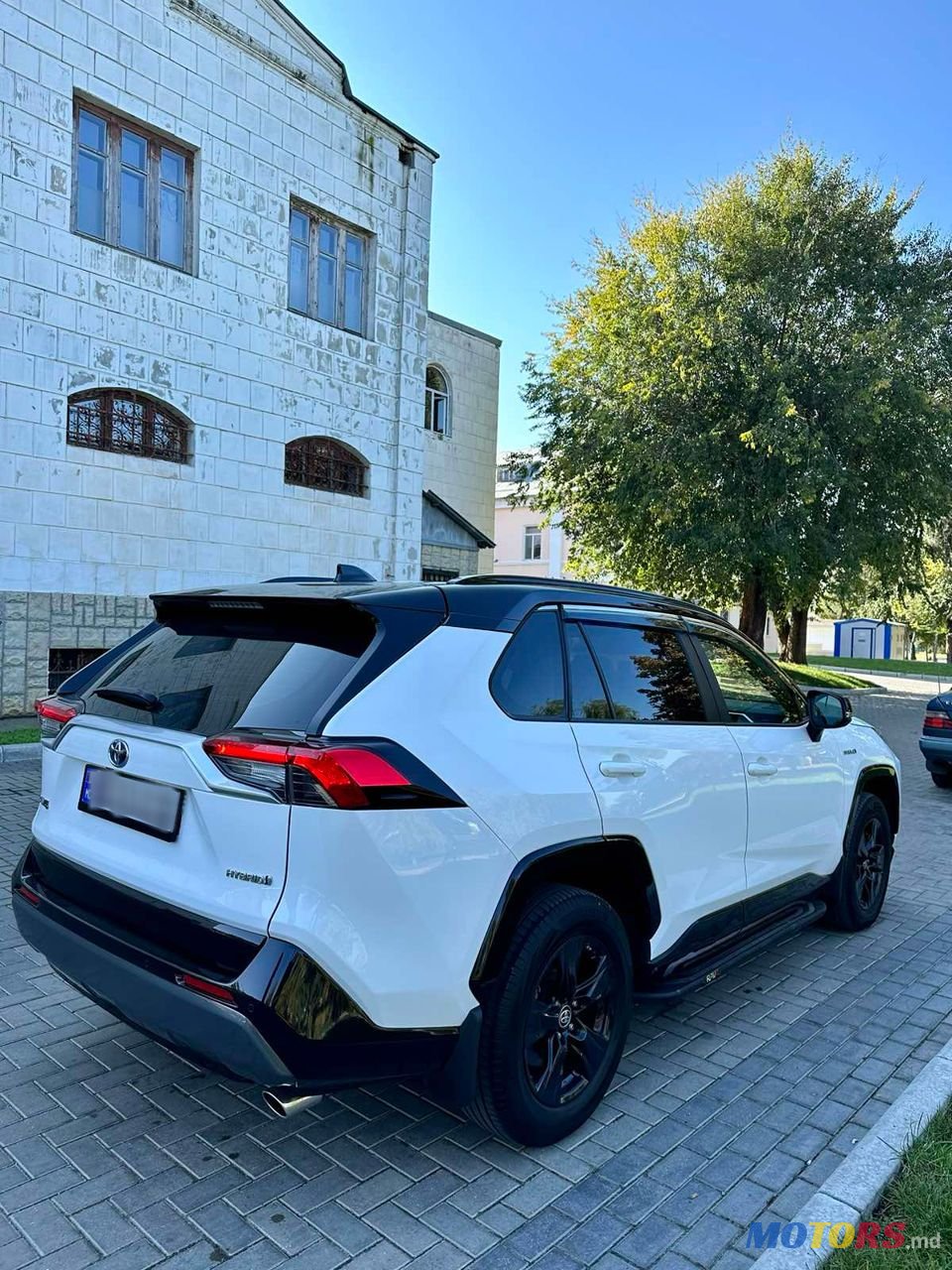 2020' Toyota RAV4 photo #4