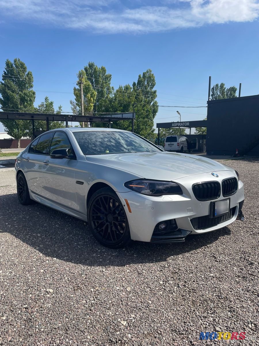 2015' BMW 5 Series photo #2