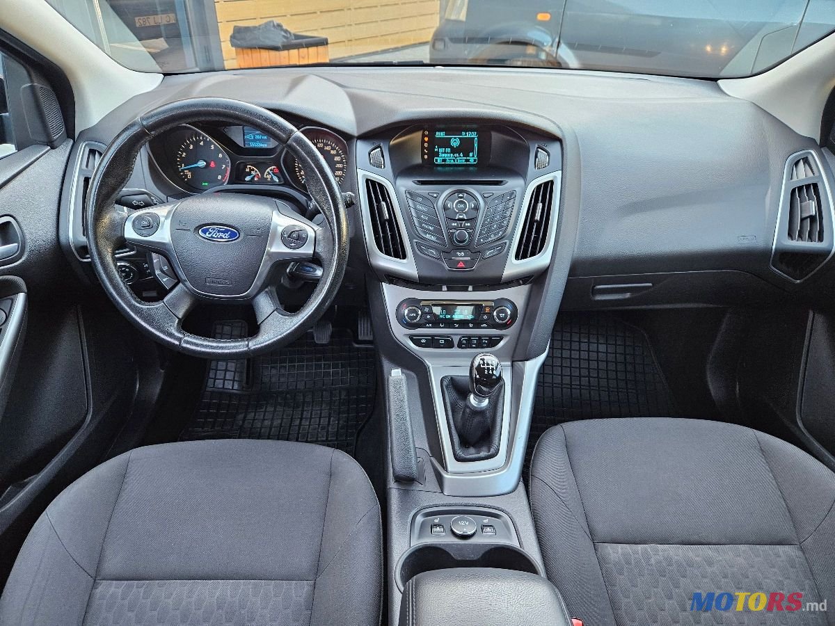 2014' Ford Focus photo #2