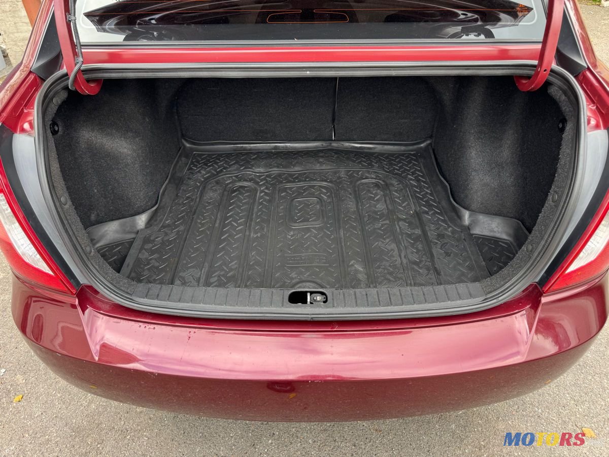 2009' Hyundai Accent photo #6