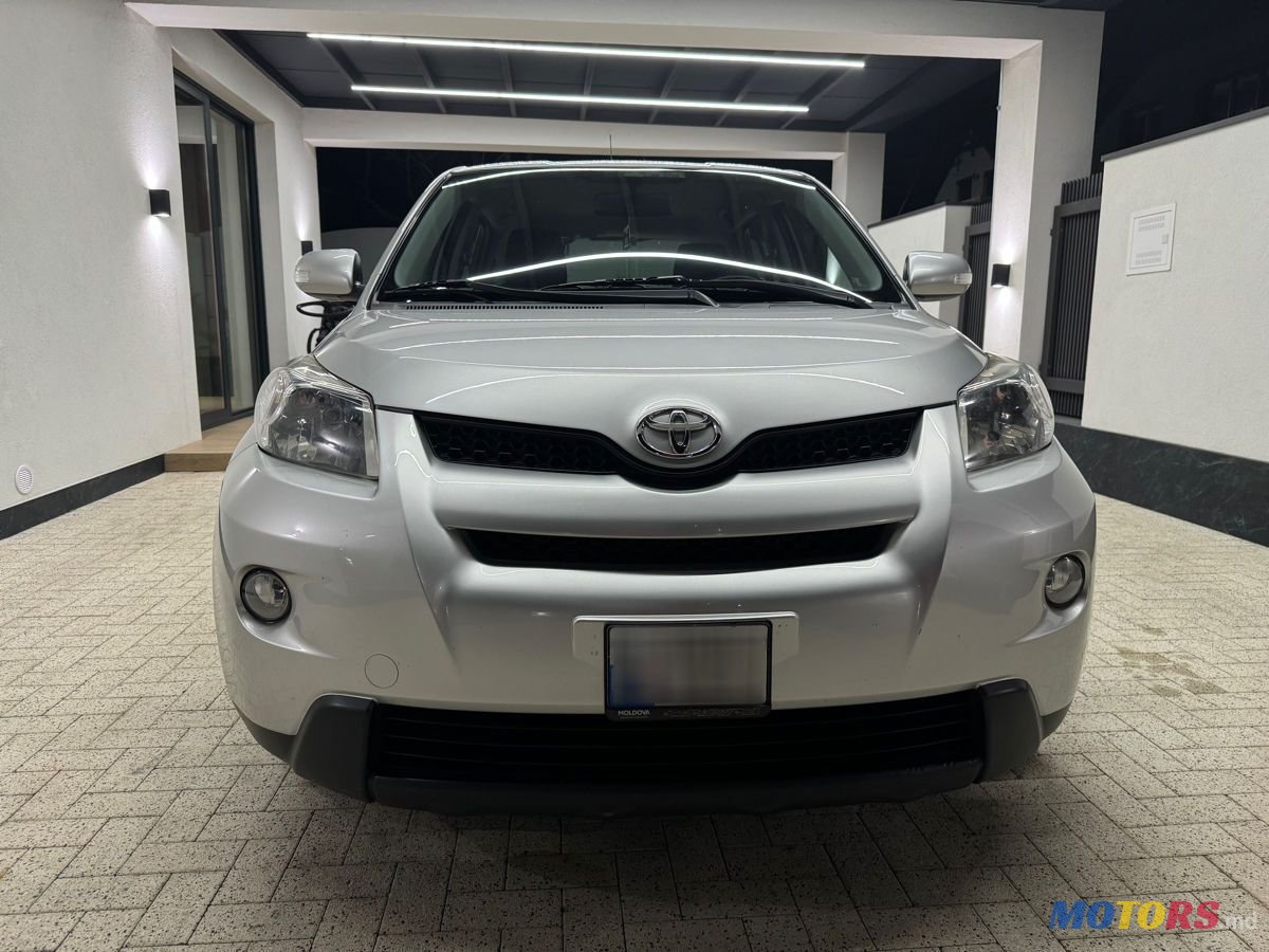 2010' Toyota Urban Cruiser photo #2