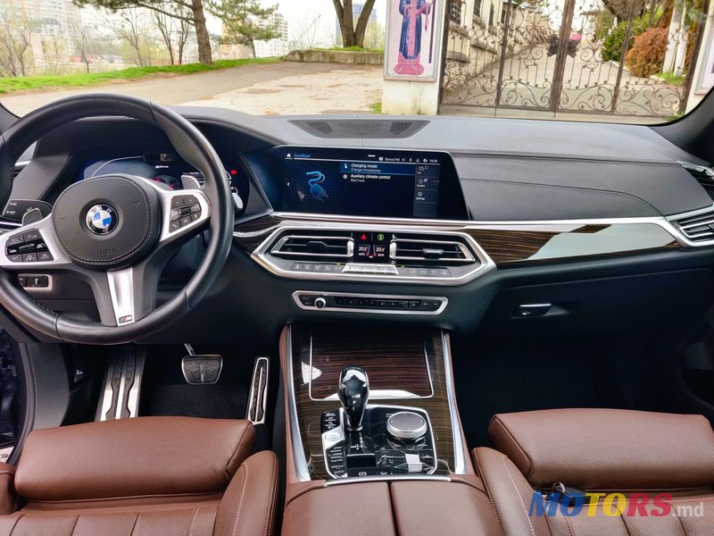 2020' BMW X5 photo #5