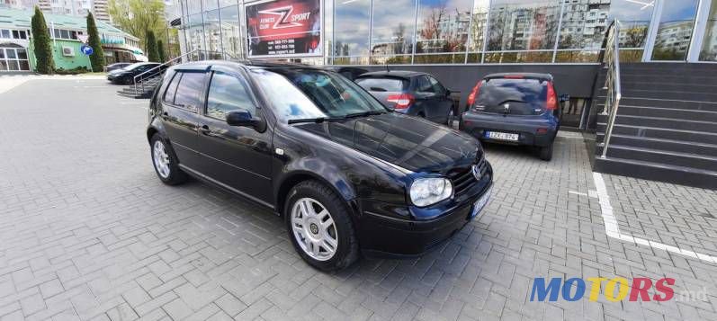 2001' Volkswagen Golf photo #1
