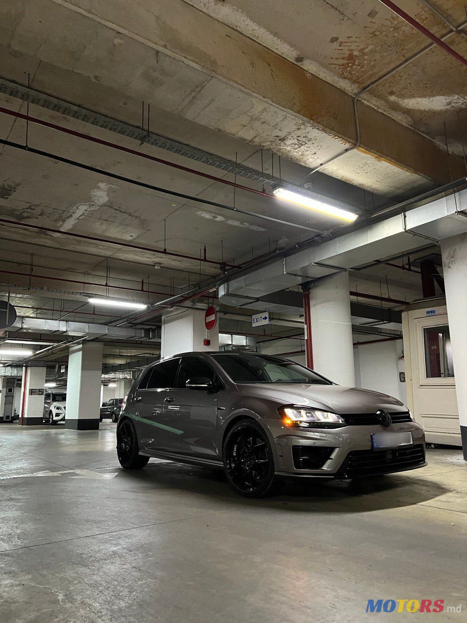 2016' Volkswagen Golf photo #1