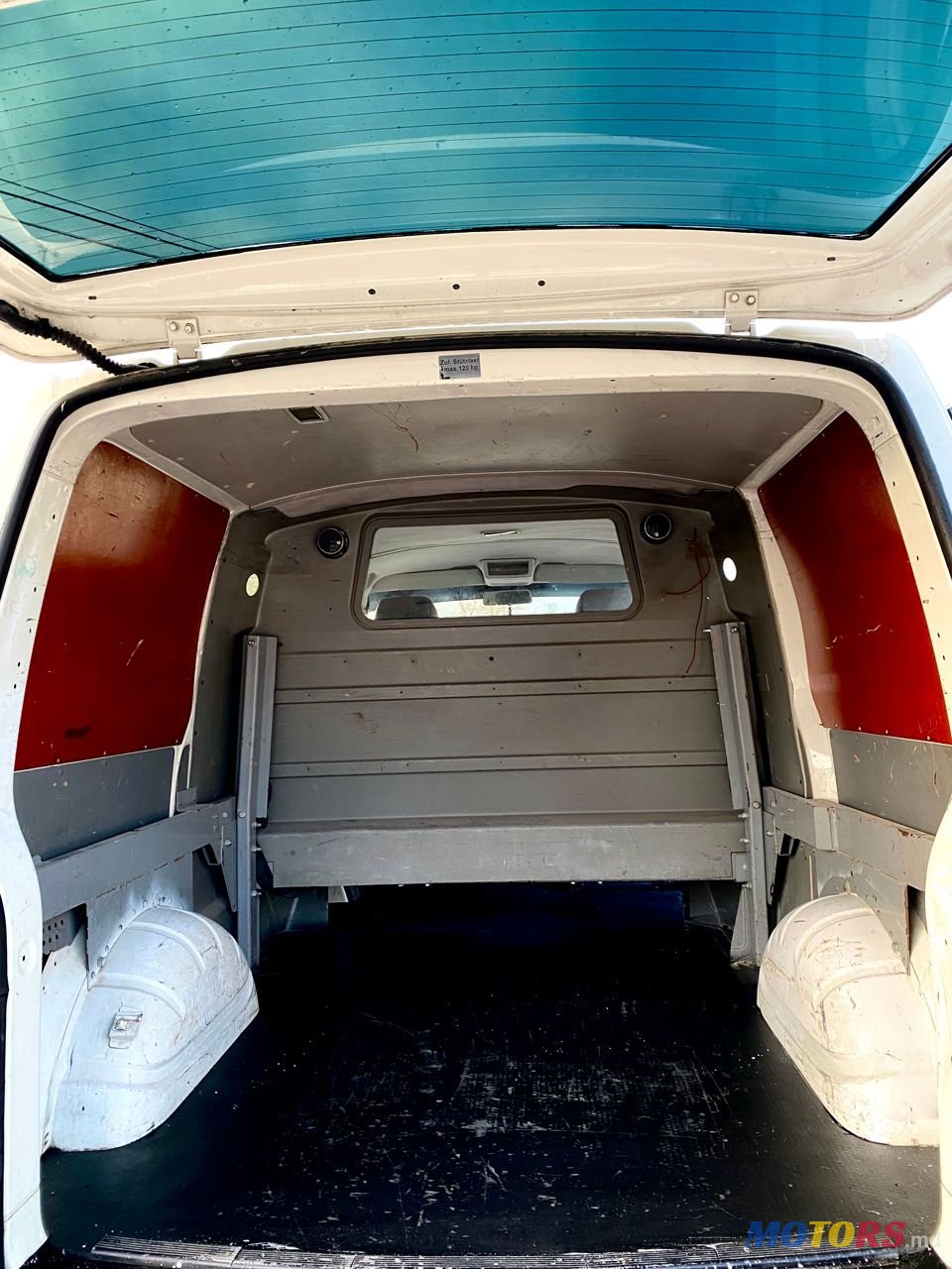 2005' Volkswagen Transporter photo #6