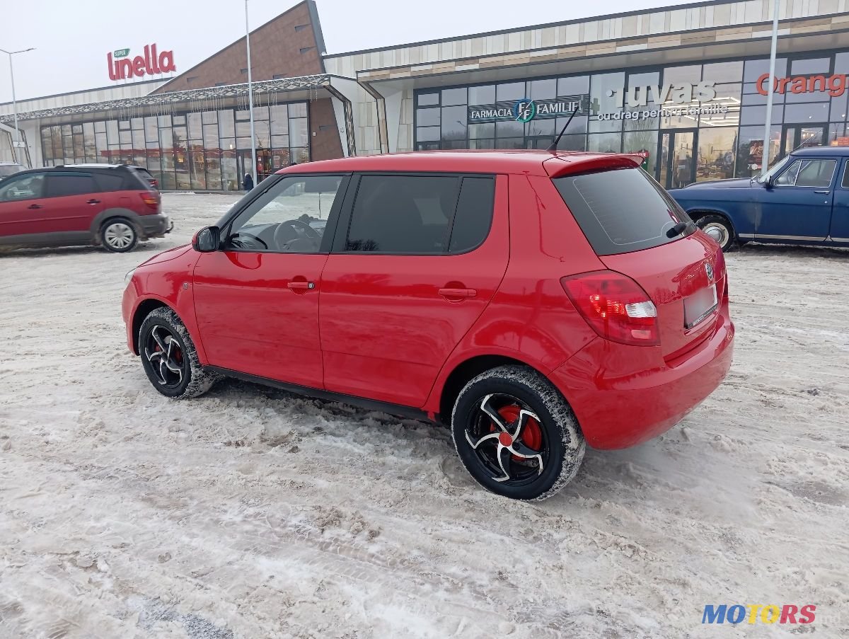 2013' Skoda Fabia photo #5