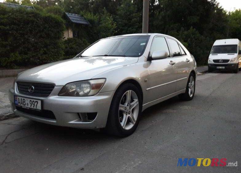 1999' Lexus IS photo #1