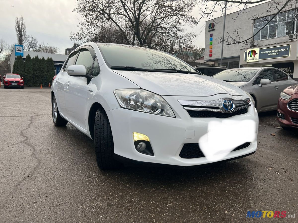 2011' Toyota Auris photo #5