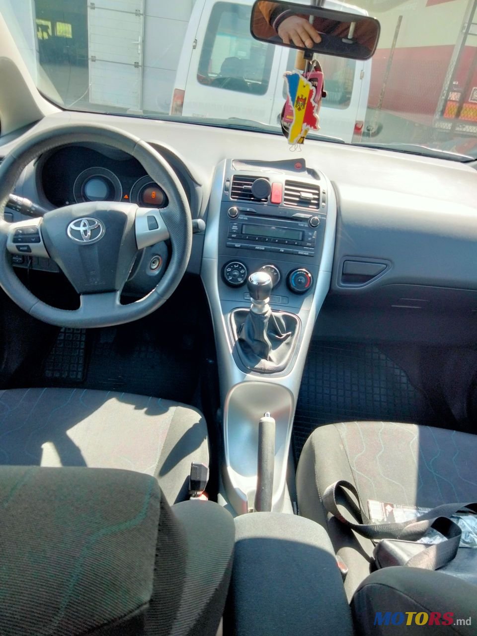 2010' Toyota Auris photo #1