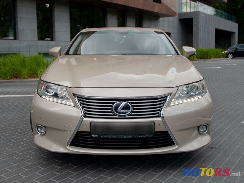 2014' Lexus Es Series photo #2