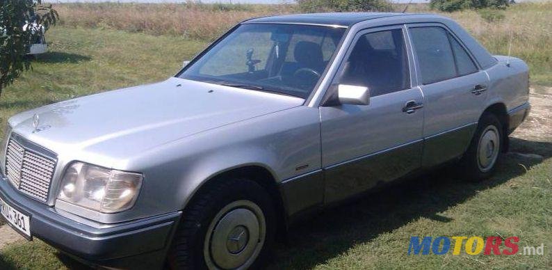 1994' Mercedes-Benz 124 photo #1