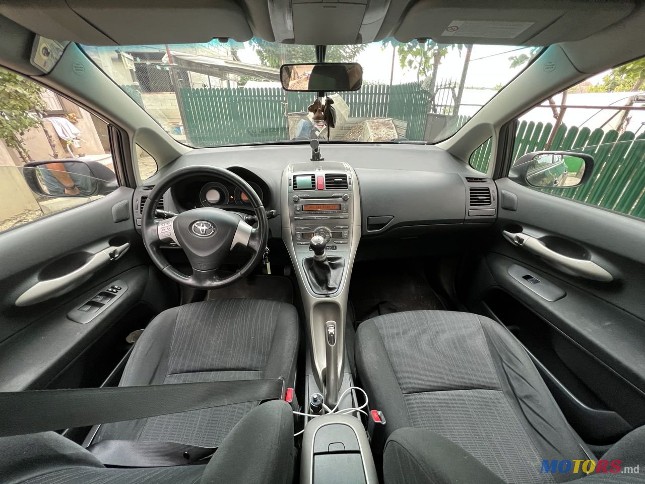 2008' Toyota Auris photo #2