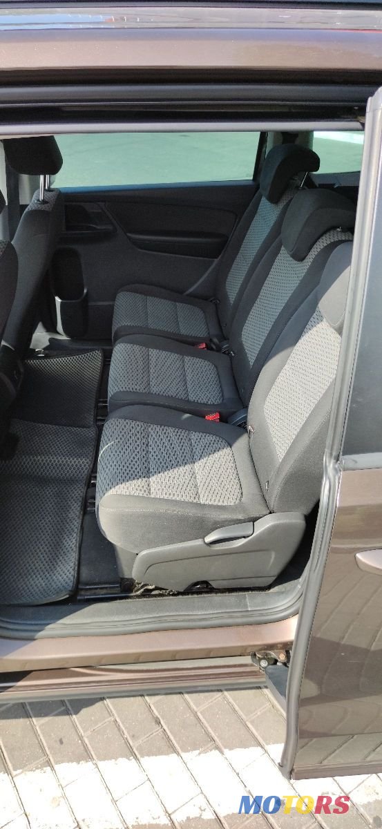 2010' Volkswagen Sharan photo #5