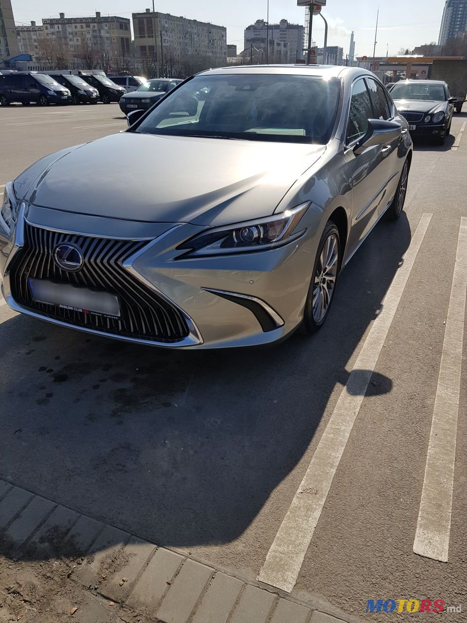 2021' Lexus Es Series photo #4
