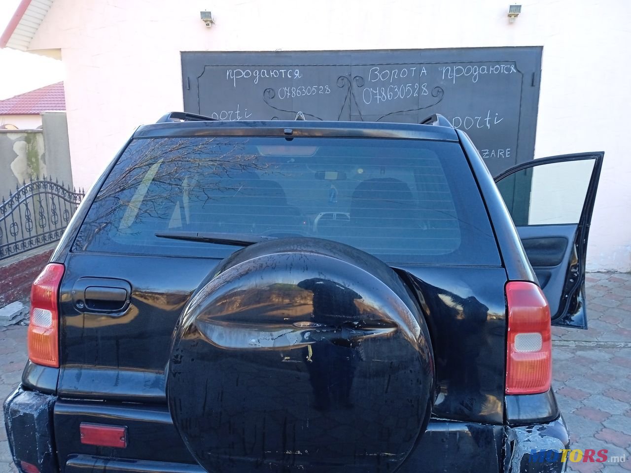 2002' Toyota RAV4 photo #2