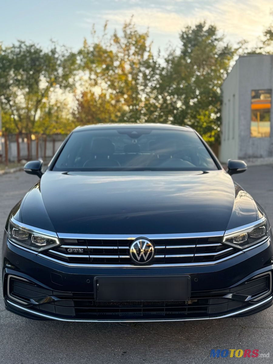 2022' Volkswagen Passat photo #1