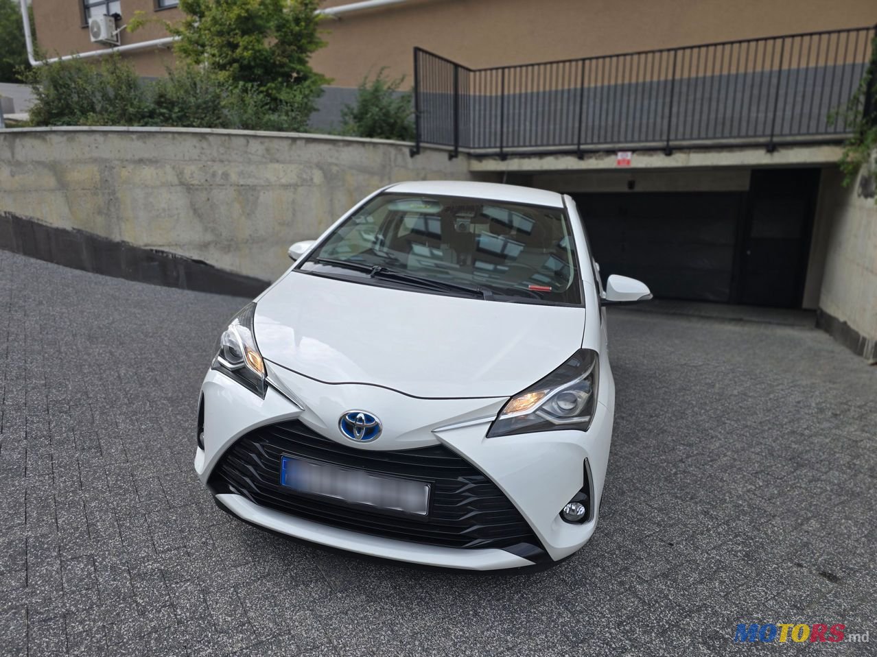 2019' Toyota Yaris photo #2