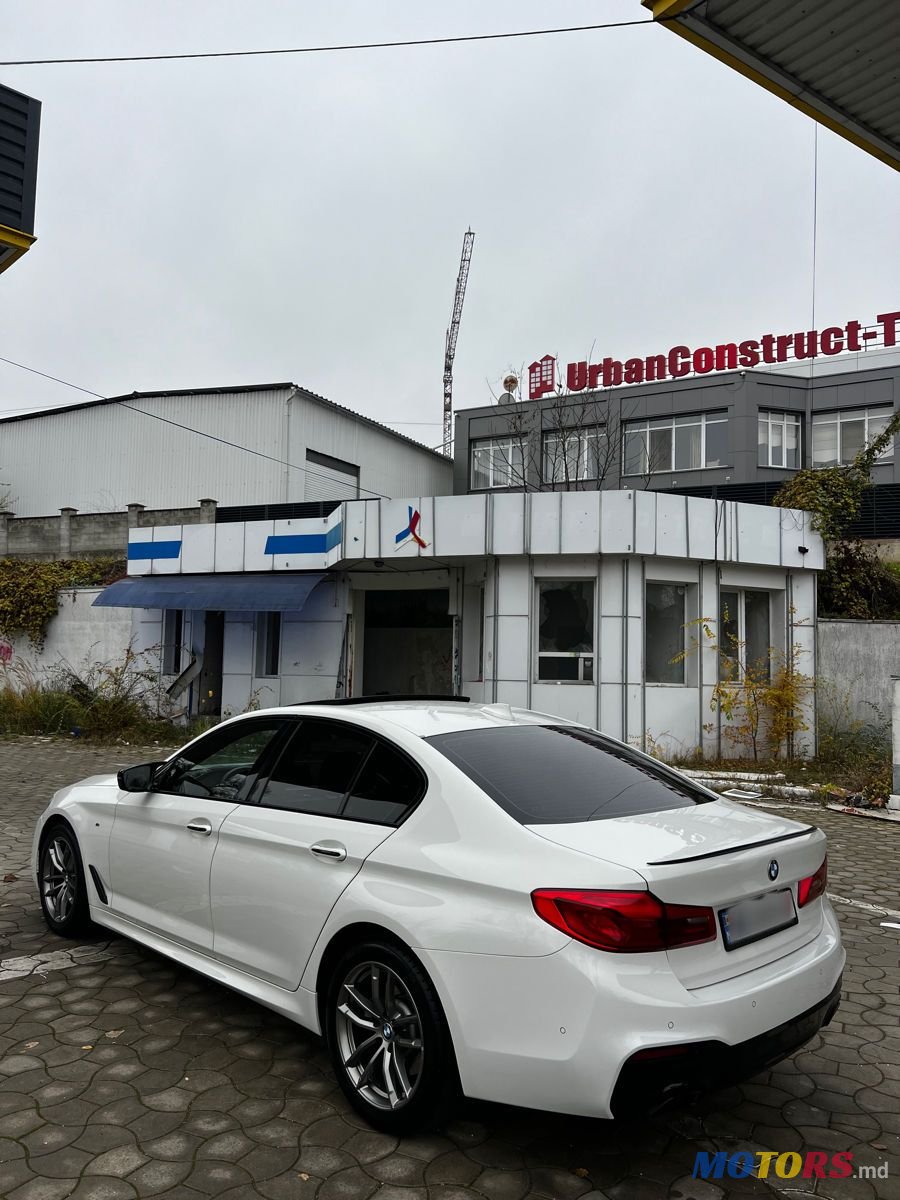 2018' BMW 5 Series photo #2