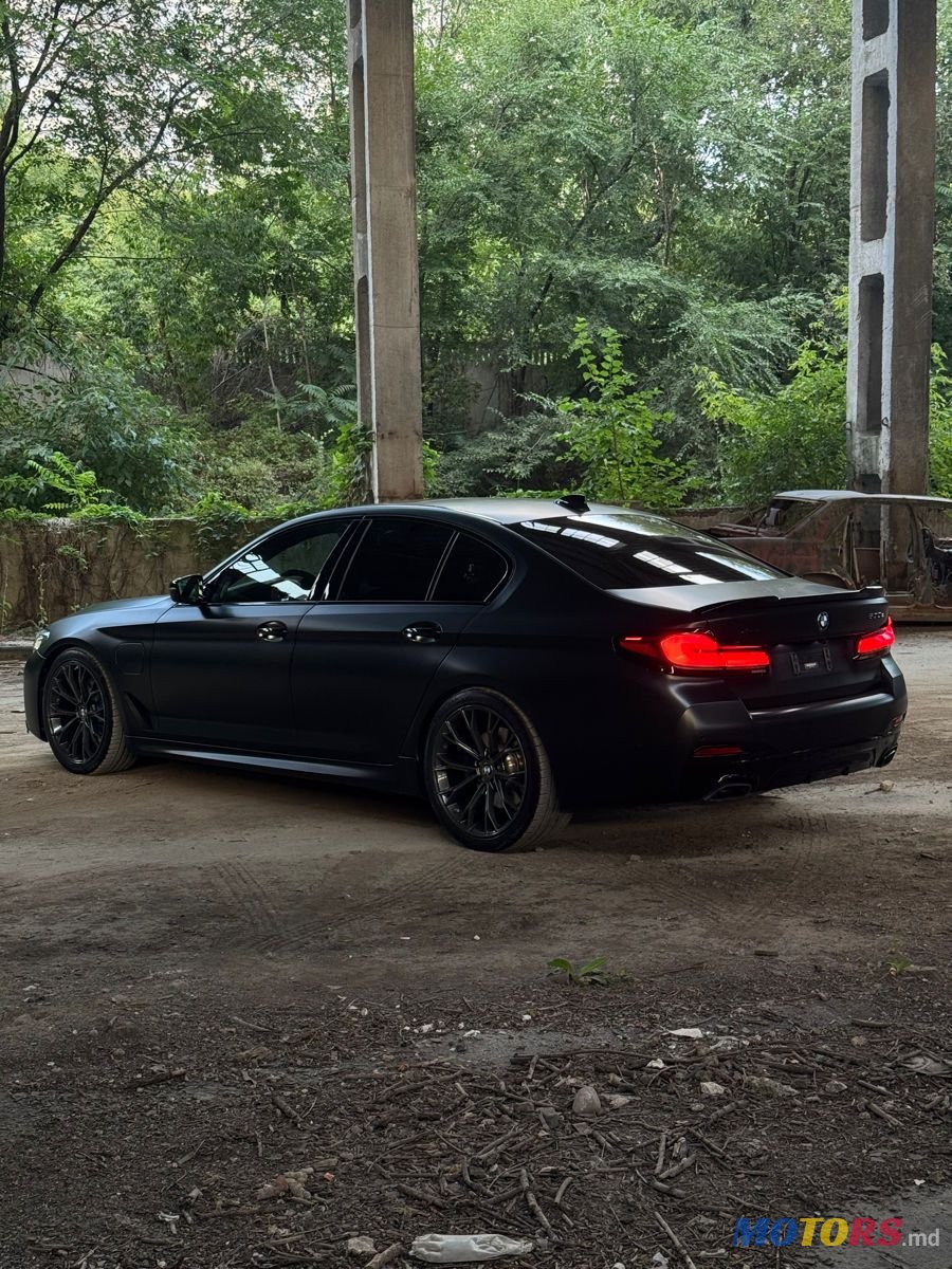 2023' BMW 5 Series photo #4
