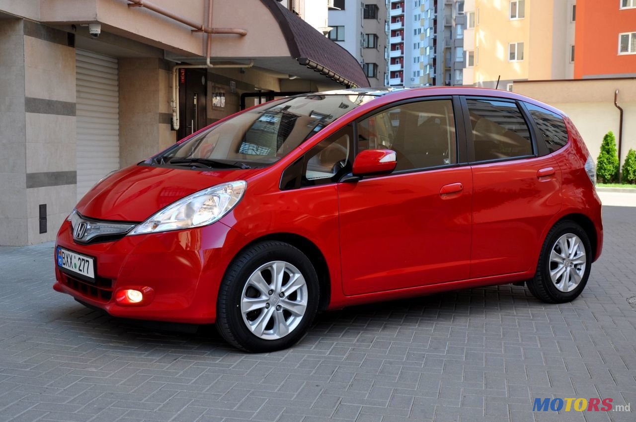 2011' Honda Jazz photo #2