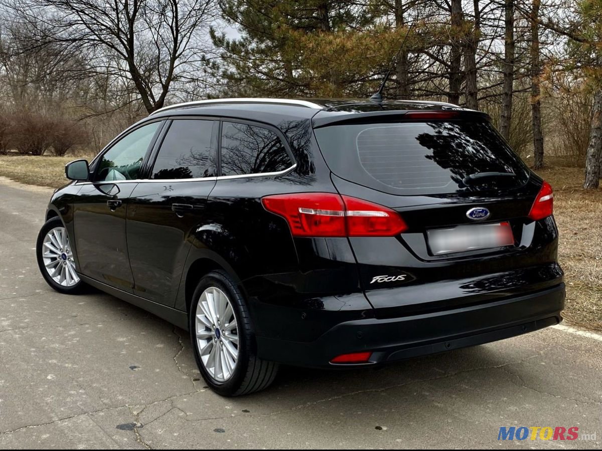 2016' Ford Focus photo #6