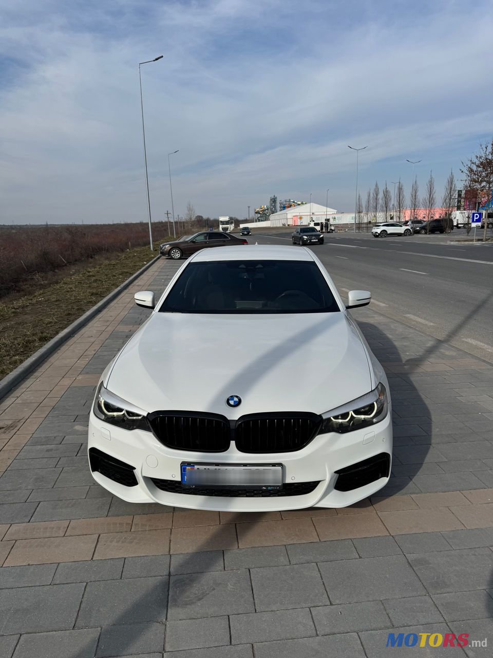 2017' BMW 5 Series photo #1