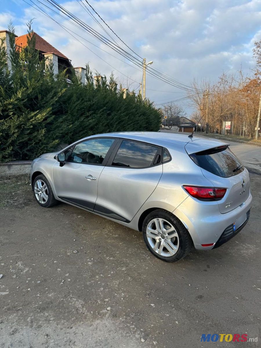 2019' Renault Clio photo #3