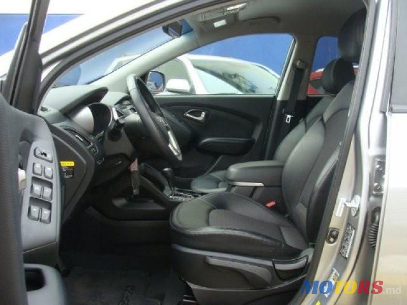 2013' Hyundai Tucson photo #5