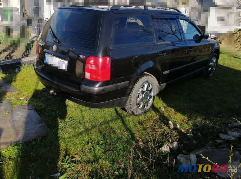 2000' Volkswagen Passat photo #5