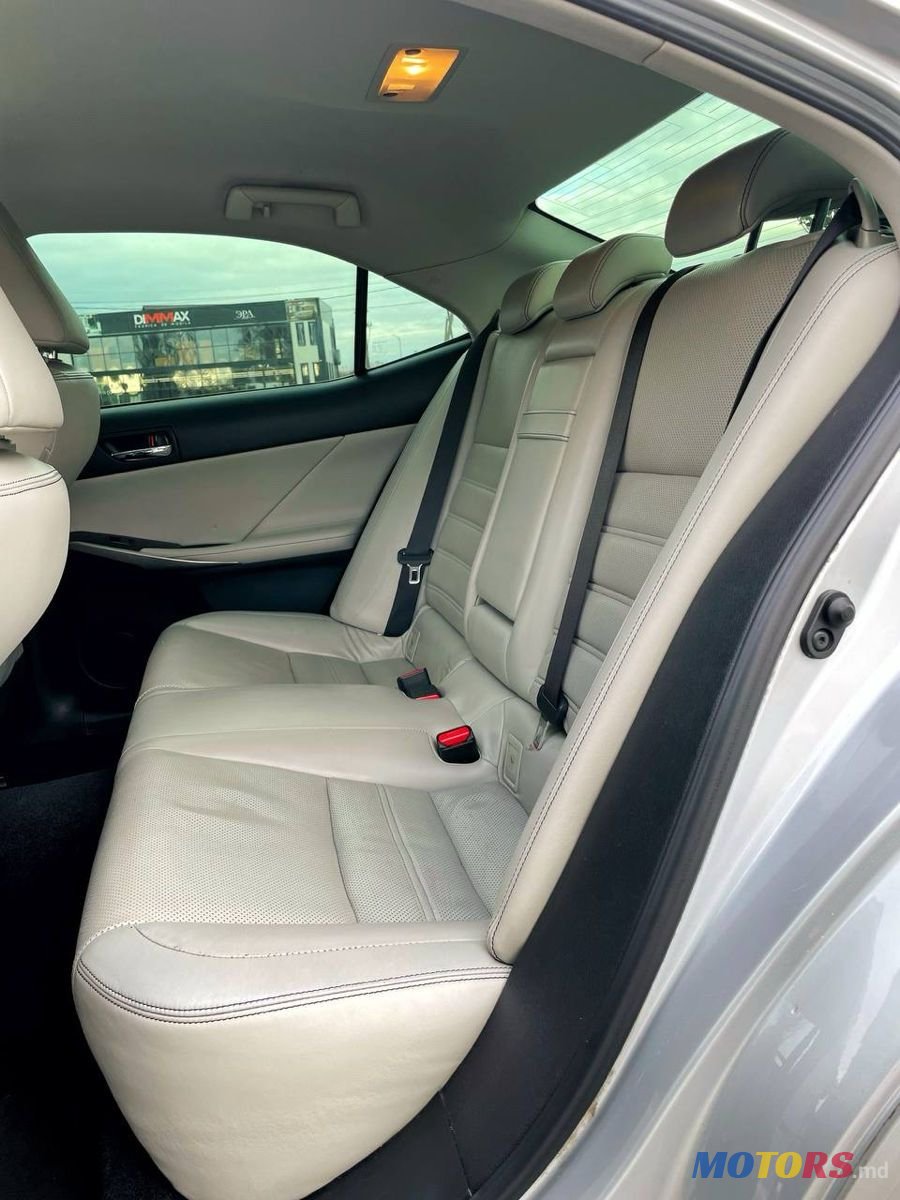 2014' Lexus Is Series photo #6