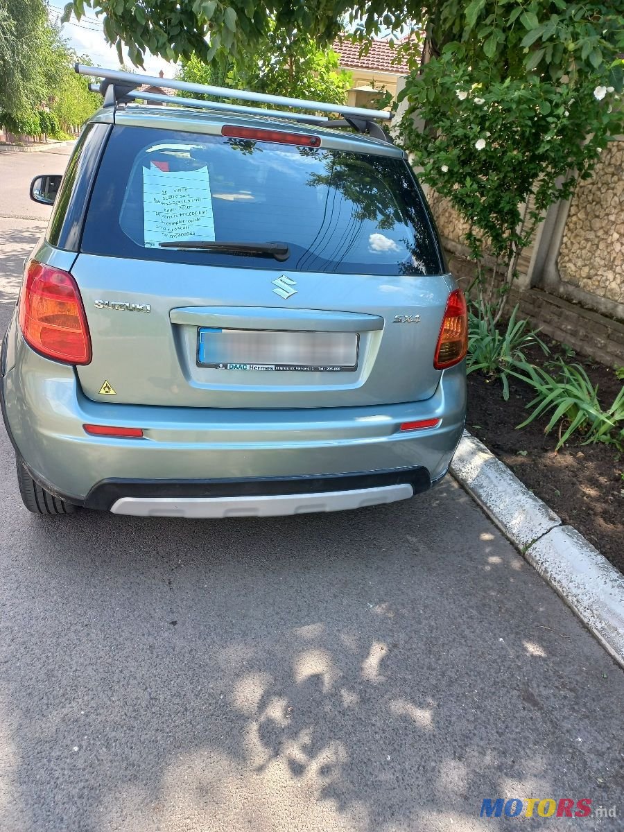 2010' Suzuki SX4 photo #3