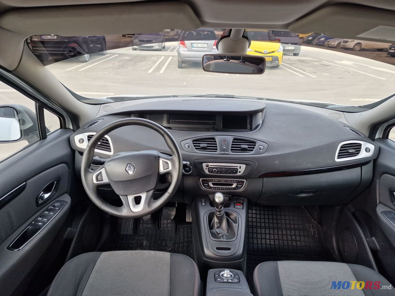 2012' Renault Scenic photo #6