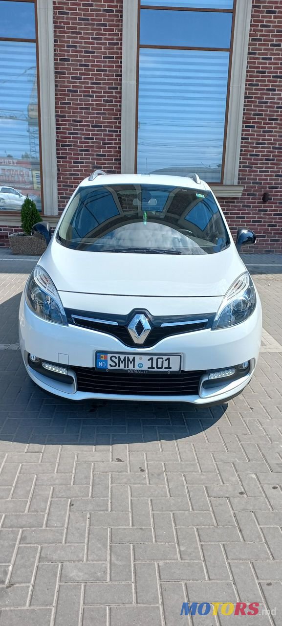 2016' Renault Grand Scenic photo #2
