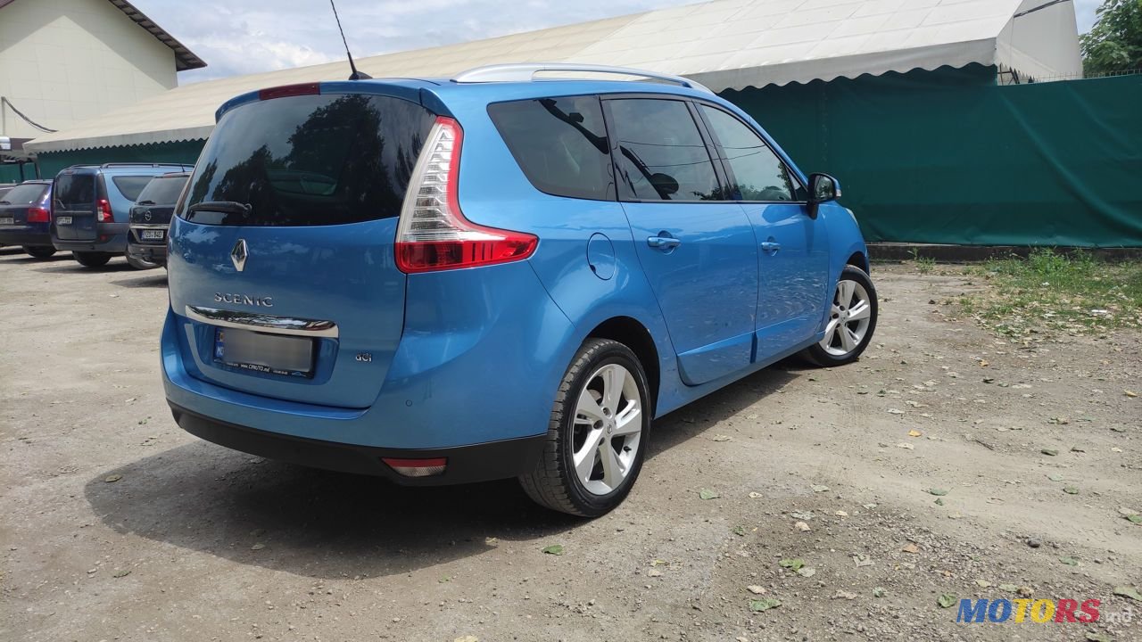 2014' Renault Grand Scenic photo #3
