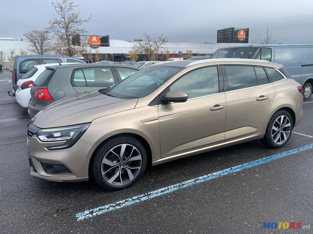 2016' Renault Megane photo #1
