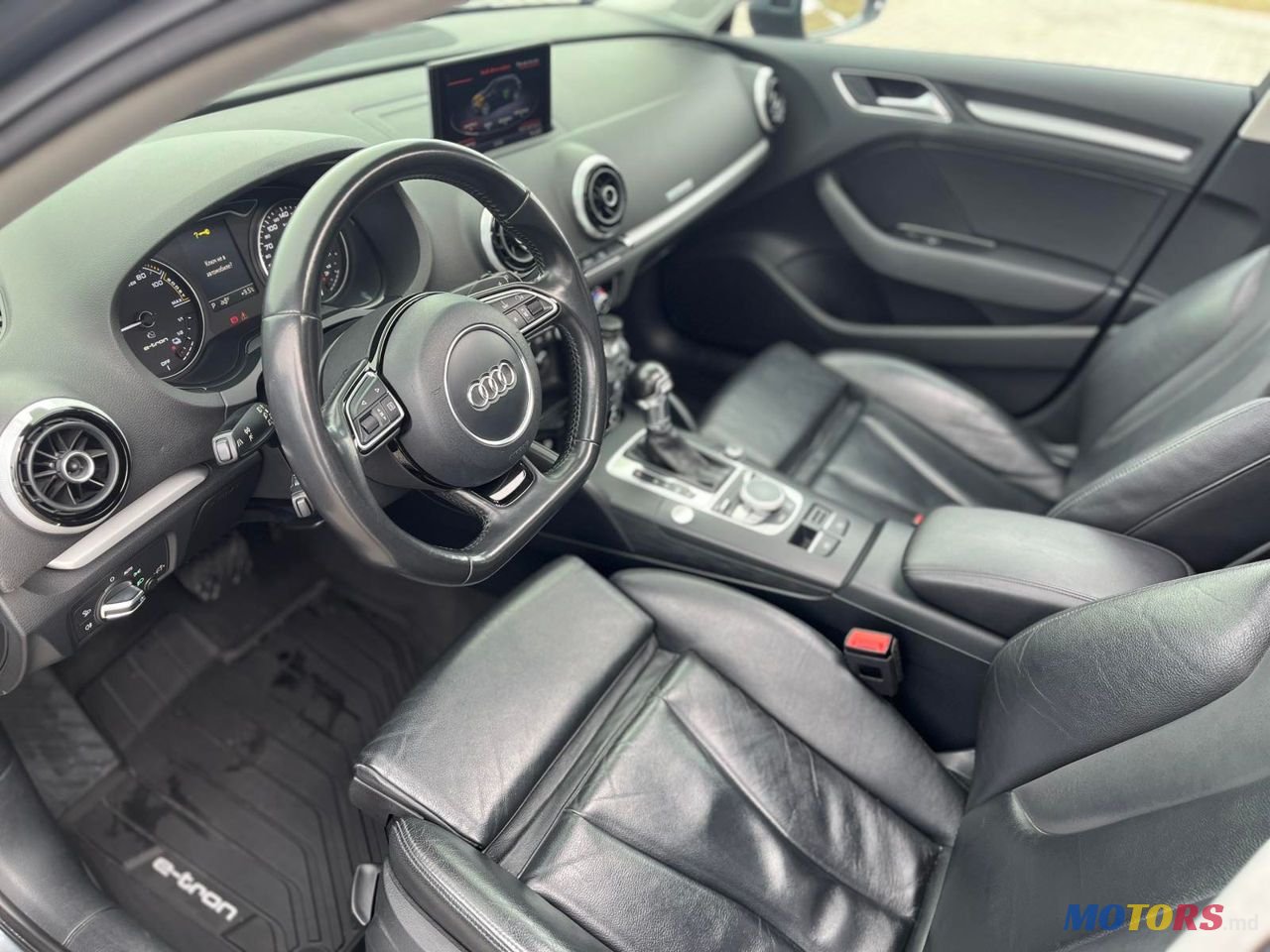 2015' Audi A3 E-Tron photo #5