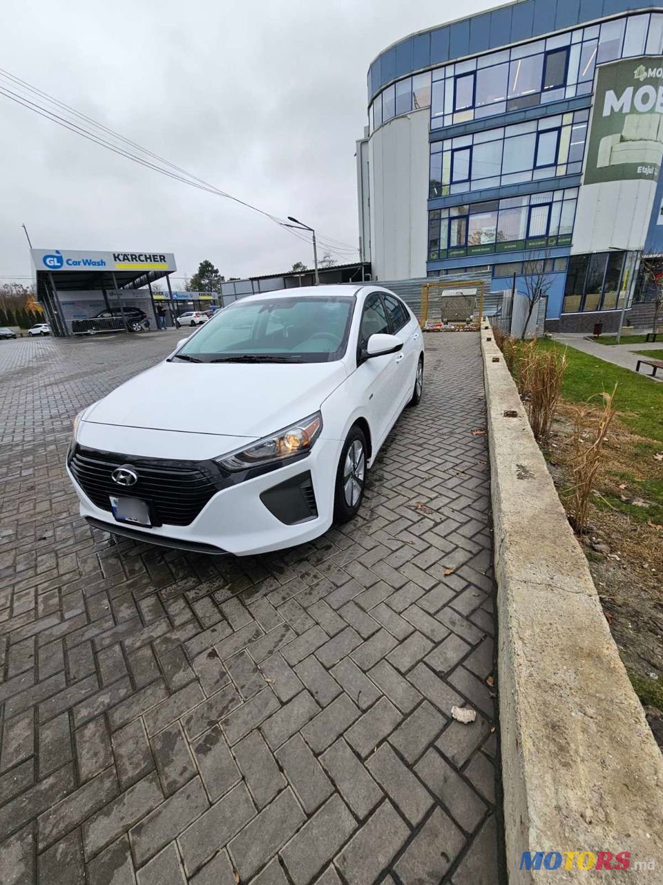 2018' Hyundai Ioniq photo #1