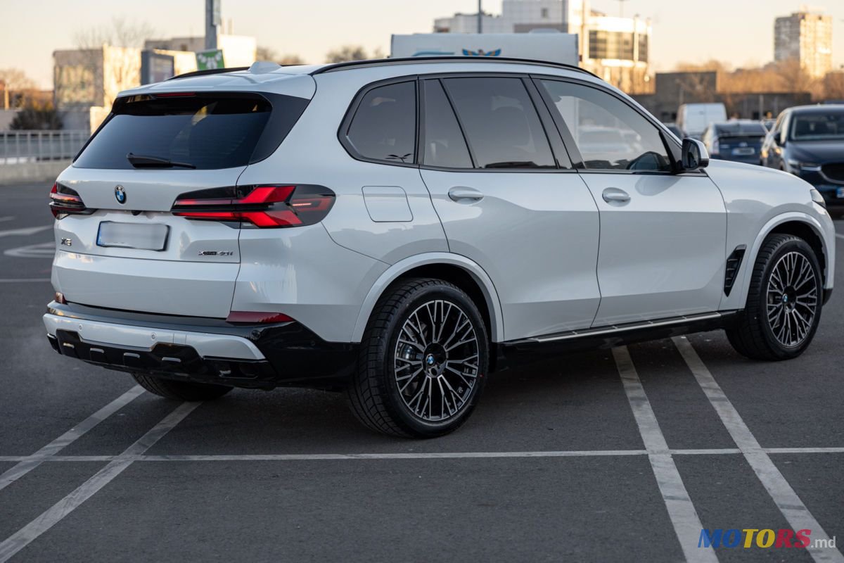 2023' BMW X5 photo #4