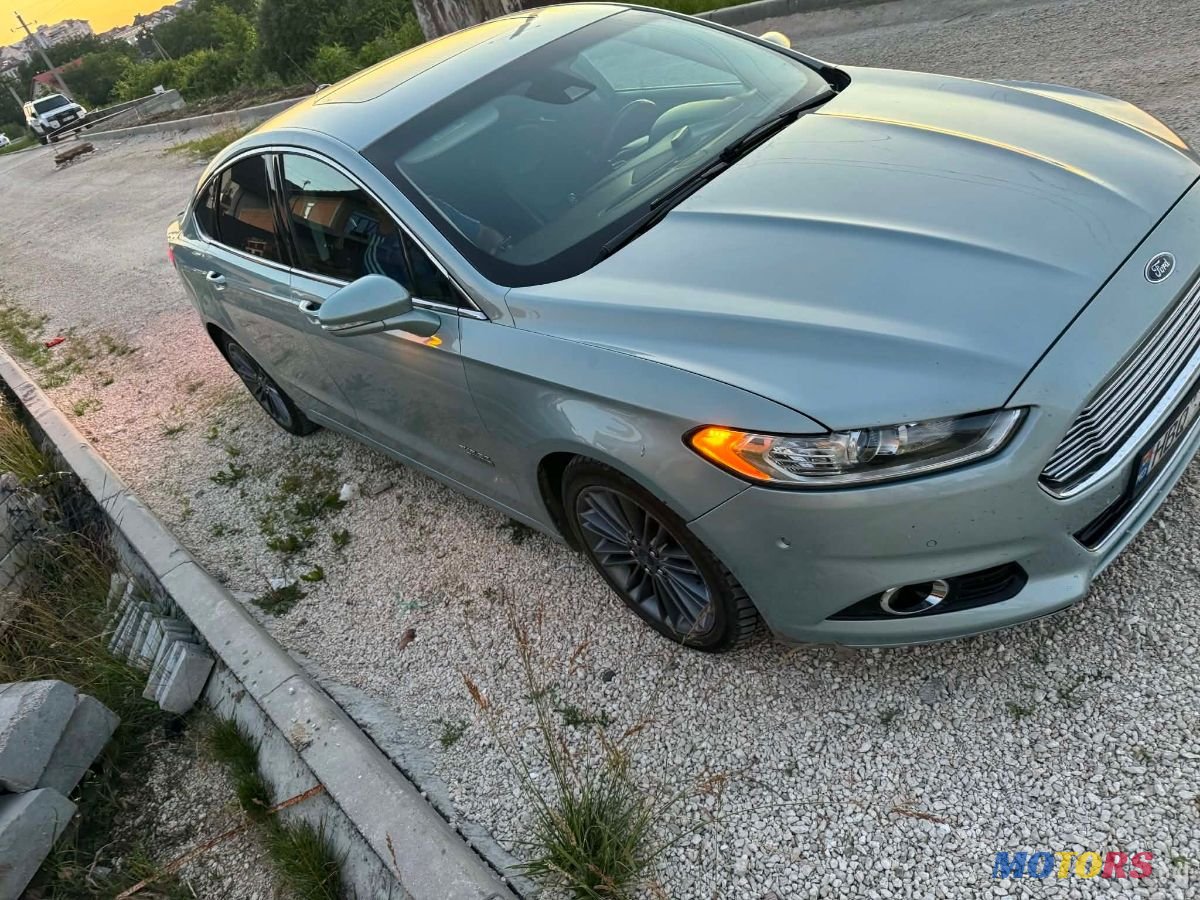 2013' Ford Fusion photo #1