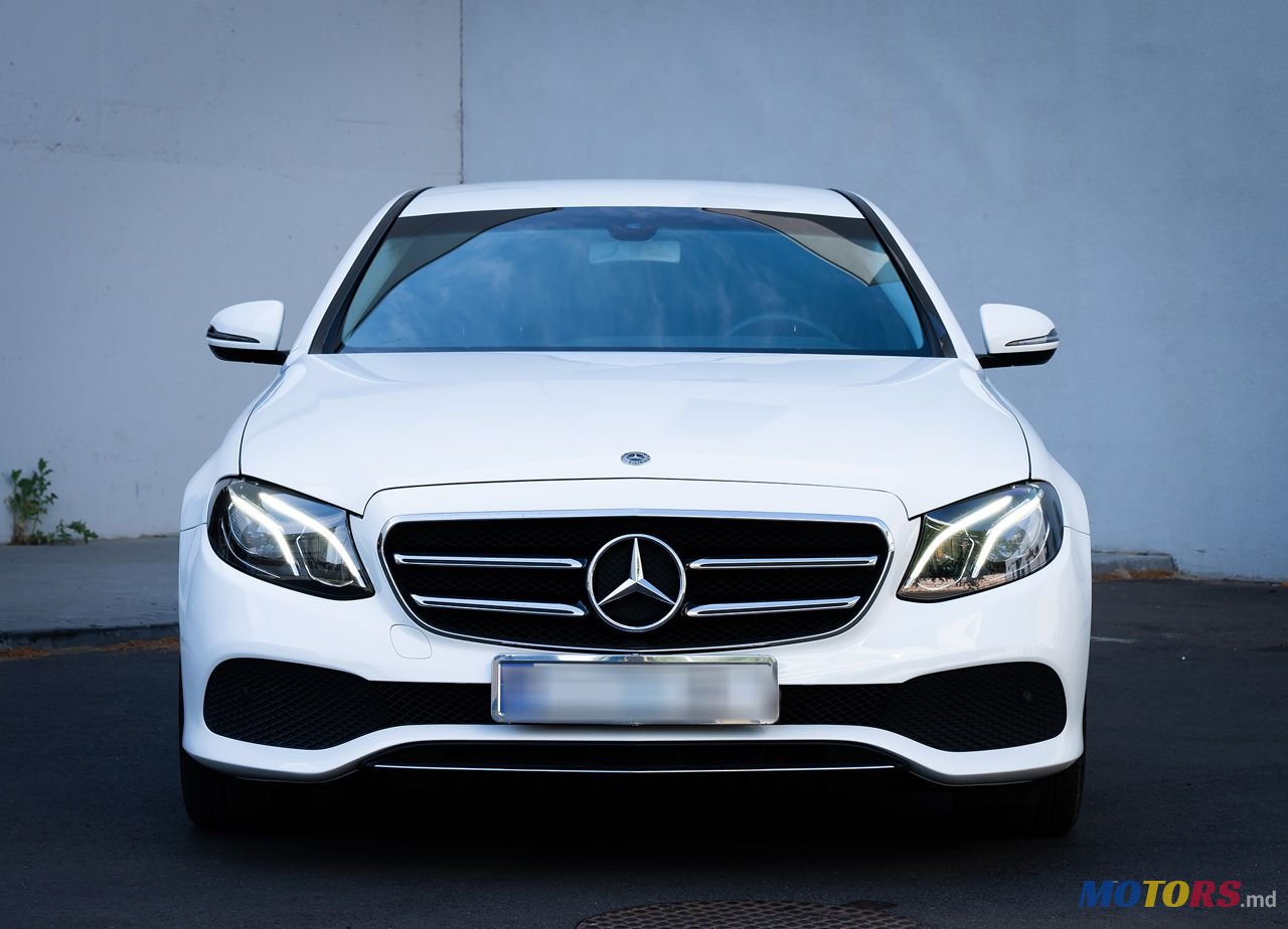 2019' Mercedes-Benz E Класс photo #1