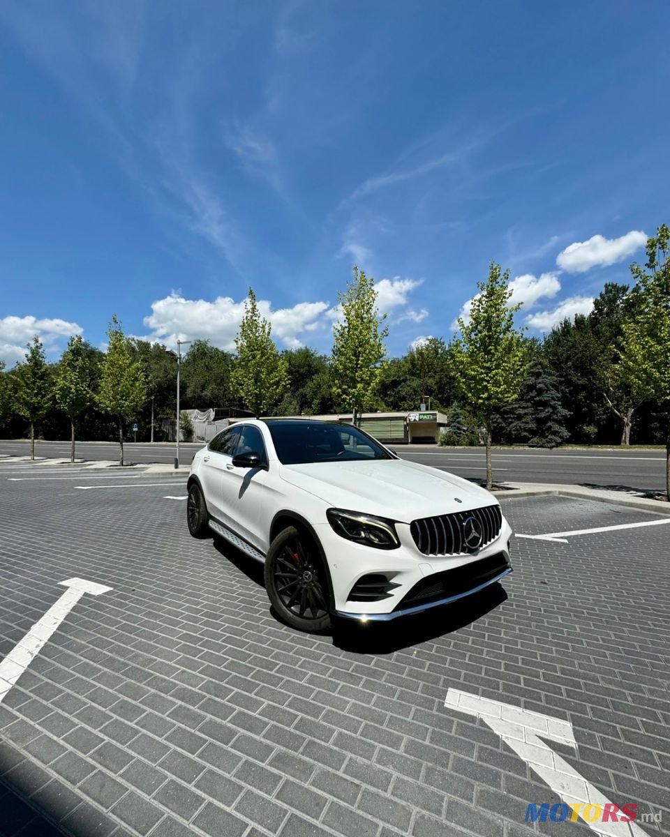 2016' Mercedes-Benz Glc Coupe photo #3