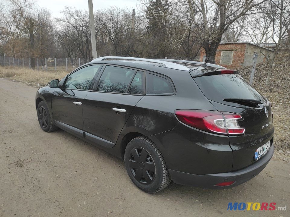 2010' Renault Megane photo #5