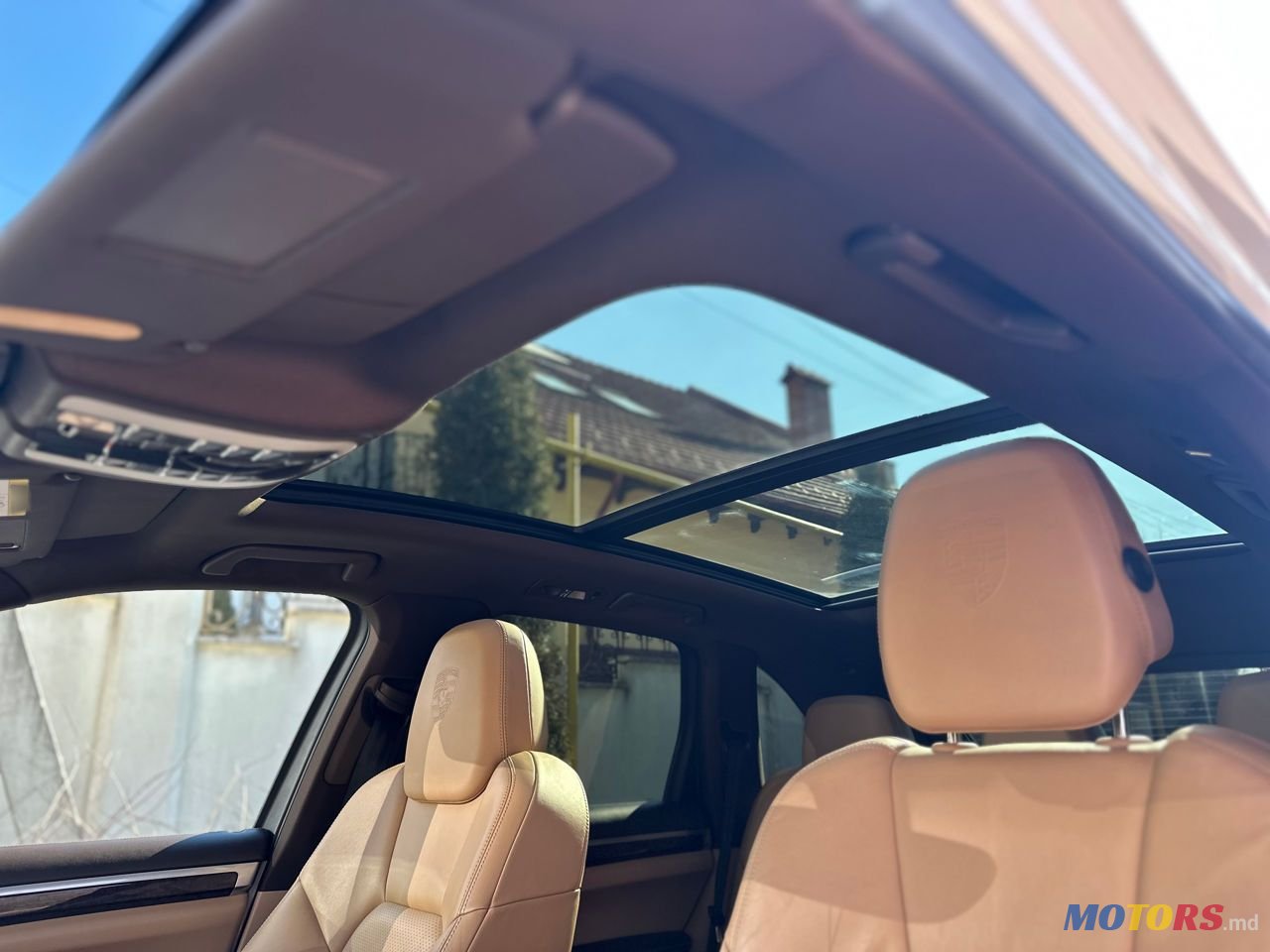 2015' Porsche Cayenne photo #5