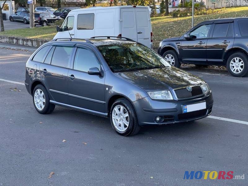 2007' Skoda Fabia photo #1