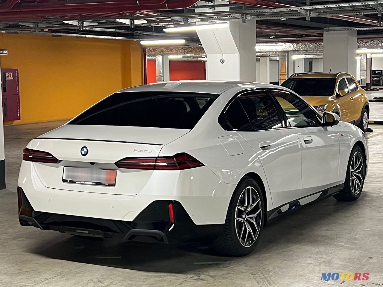 2023' BMW 5 Series photo #5