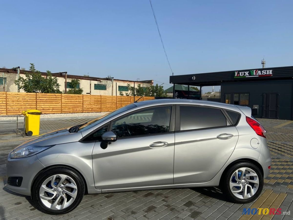 2015' Ford Fiesta photo #4