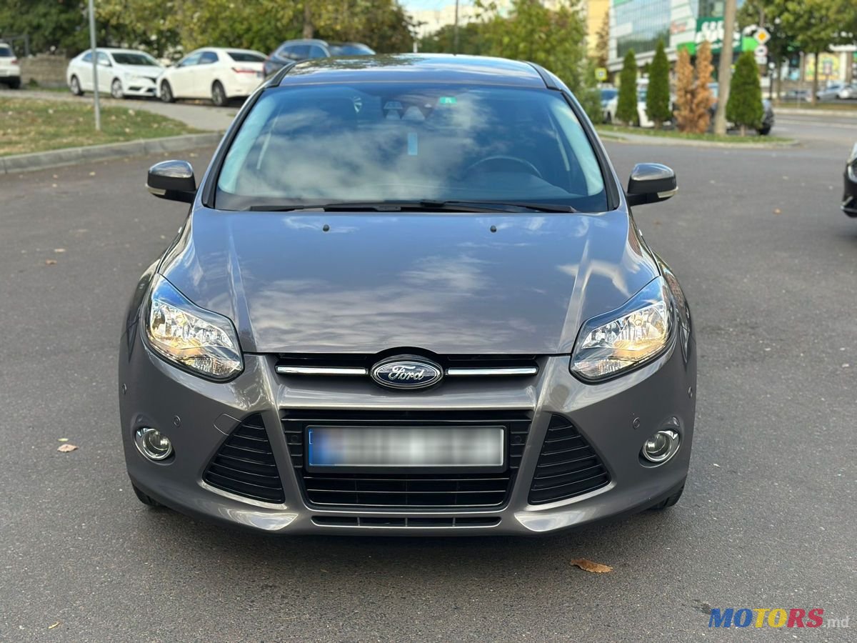 2012' Ford Focus photo #4