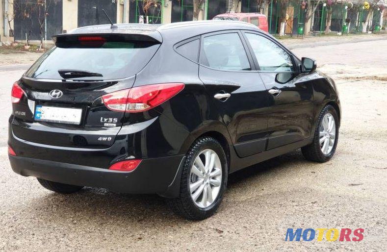 2013' Hyundai ix35 photo #2