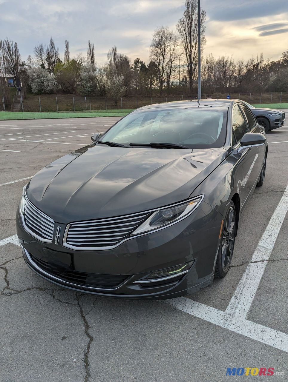 2016' Lincoln MKZ photo #3