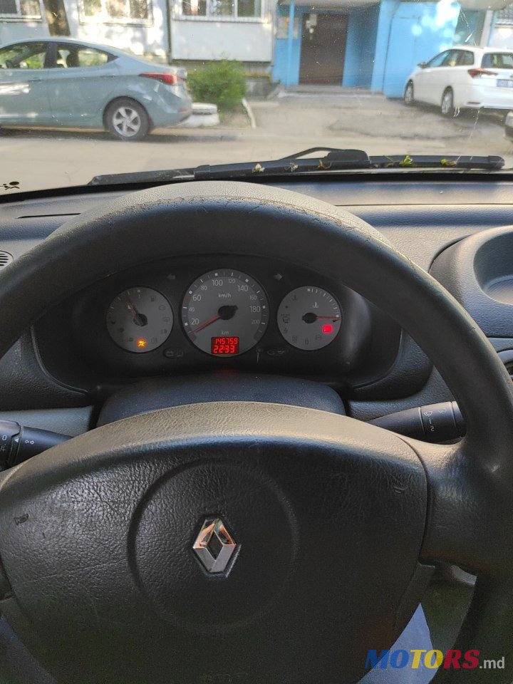 2005' Renault Clio Symbol photo #4